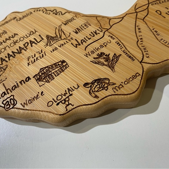 Beautiful Maui Cheeseboard/Serving Board - Picture 5 of 14